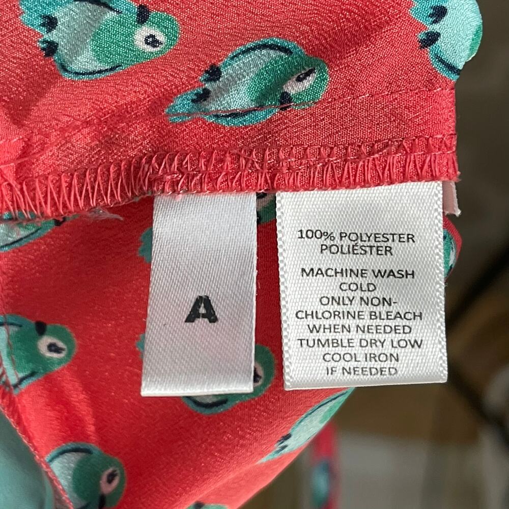 Loft • Novelty Parrot Bird Print Top - Picture 6 of 6